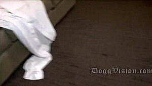 50-ročná gilfka strieka v divokej cougar trojke