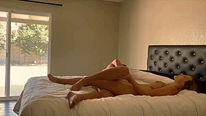 เย็ดบ่ายๆดุเดือดแตกในสองลูกท้องแน่