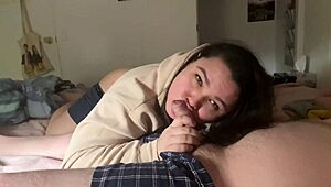 Не мога да повярвам колко сладки и смешни са тези домашни клипове със сперма заедно