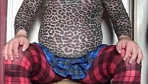 Shy Crossdresser Deepthroats Dildo In Homemade Scene