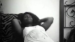 Dancing To Jamie Foxx Ft Marsha Ambrosius - Freakin Me