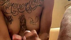 strawberry lulu and druffbandit sharing a wild blowjob in the pool