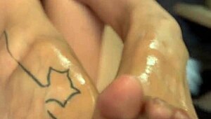 Latina shows soft feet and sexy ass solo.