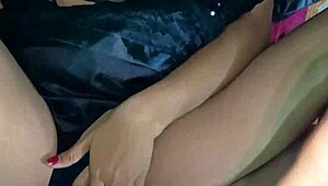 Indian Slut Wife Sucks Husband’s Big Cock in Homemade Clip