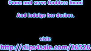 Watch My Beautiful Size 10 Feet Twirl Around The Pole!