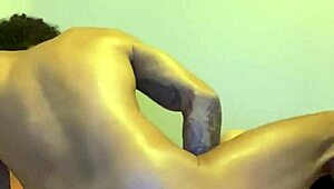 ella spreads her sexy ass open for wild licking now!