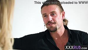 Geile blonde russische MILF Slimthick Vic mit dicken Titten massiert mich hart und wild