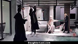 Beau-pères défoncent belles-filles jedi à fond la caisse