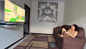 TEEN BRUNETTE ORGASMS DURING INTERRACIAL GAME