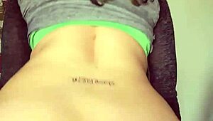 Mexican Latina Twerks Naked With Big Ass. Perreo Desnuda Action.