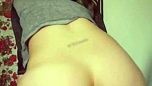 Mexican Latina Twerks Naked With Big Ass. Perreo Desnuda Action.