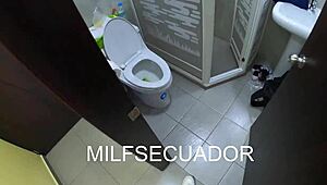 A Petici�n De Un Fan Mi Hijastro Me Orina En La Boca Me Pareci� Muy Rico