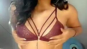 Aleja Torres Stuns on Colombian Webcam Show