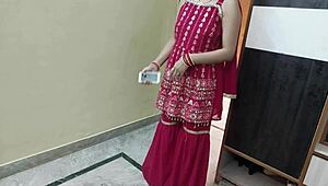 देसी हिंदी वाइफ क्रिसमस नाइट पर देवर जी के साथ नॉटी हो गई