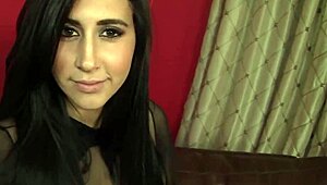 Valerie Kay loves taking a big cock deepthroat 😘