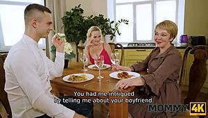 Mommy4k ล่อหนุ่มด้วยหีโกนเกลี้ยงน่าเย็ด