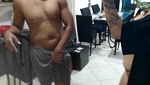 Minha Amiga Fada Mel Só Fica Com O Mais Dotado Da Festa!