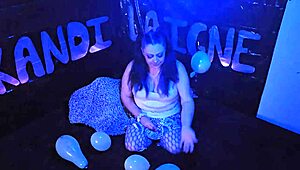 Cute milf pops balloon fetish