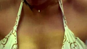 gym blonde pussy drips wet after workout