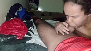 Novinha safada gives the best blowjob in a steamy Brazilian amateur clip.