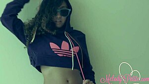 I'm yours, melody petite shows her ass and pussy