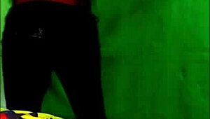 Office secretary hides her homemade porno side after work