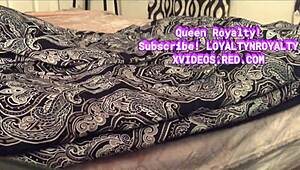 Daddy, watch me squirt from my fat pussy!