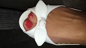 Intimate Webcam Session with Amateur Fetish Play