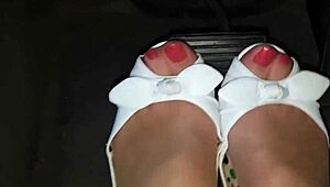 Intimate Webcam Session with Amateur Fetish Play