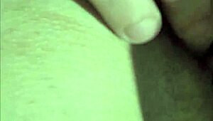 Chupando gostoso a buceta da minha gata com minha língua quente!