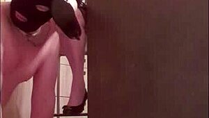 女主人支配奴隶 😈