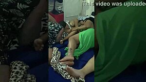 suruba na casa de amigos com dois pra três