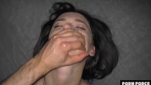 היא התחננה אליו לזיין אותה קשוח, גבר... סשה ספארו קיבלה את זה קשה