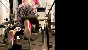 i'm giving tribute to mayra's big tits and ass.