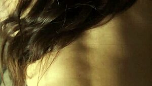 Wow, this perfect ass girl got cum deep in her tight asshole! 😲