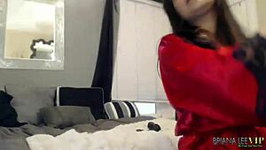 Briana Lee Member Show October 29th 2014 with Natural Tits Solo Webcam Action. Watch Her Play Live!
