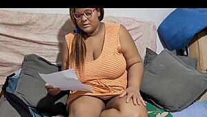 professora bangs her juicy hole and loves the messy finish