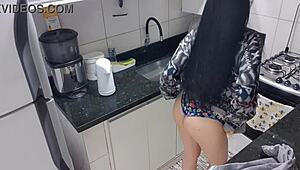 Dama Senssual Masturbates in Kitchen
