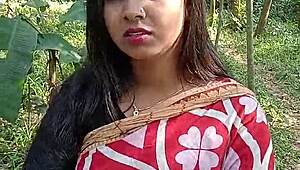 Desi-jente sexhistorie: Hotte bengalske Bhabhi deler vill landsbyfortelling