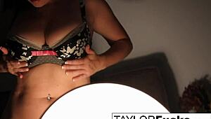 taylor vixen masturbates nude in hotel room