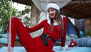 melena maria rya hot topless selfie