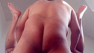 Early morning gay action heats up quick!