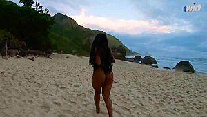 First blowjob of the year at the beach, guess what happened! 😜