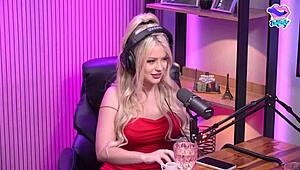 Giselle Berdnarski Left Monique Bertolini So Horny In California