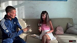 คนแปลกหน้าล่อสาวน่ารักด้วยไวน์เย็ดดุกลางแจ้ง!