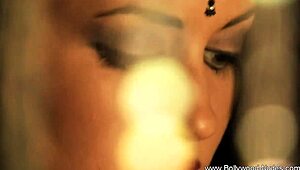 Indian Seduction: Dancer Rips Clothes in Erotic Striptease Tease