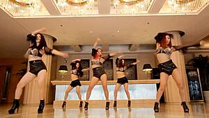 Heißer Jazz-Tanz-Auftritt in Tokyo