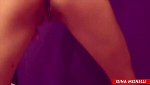 girl in high boots moaning loud and squirting