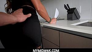 horny milf aila donovan seduces ike diezel