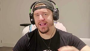 how to be a perfect fbi secret agent with big tits flashing in meet and fuck game